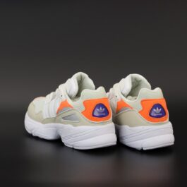 Кроссовки унисекс Adidas Yung-96 White Orange