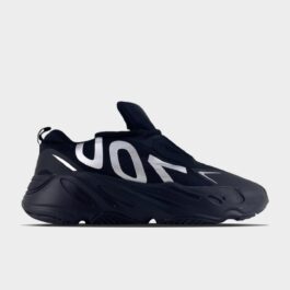 Кроссовки мужские Adidas Yeezy Boost 700 MNVN Black