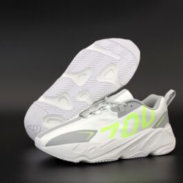Кроссовки мужские Adidas Yeezy Boost 700 VX Gray Green