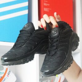 Мужские кроссовки Nike Air Max TN Plus Black